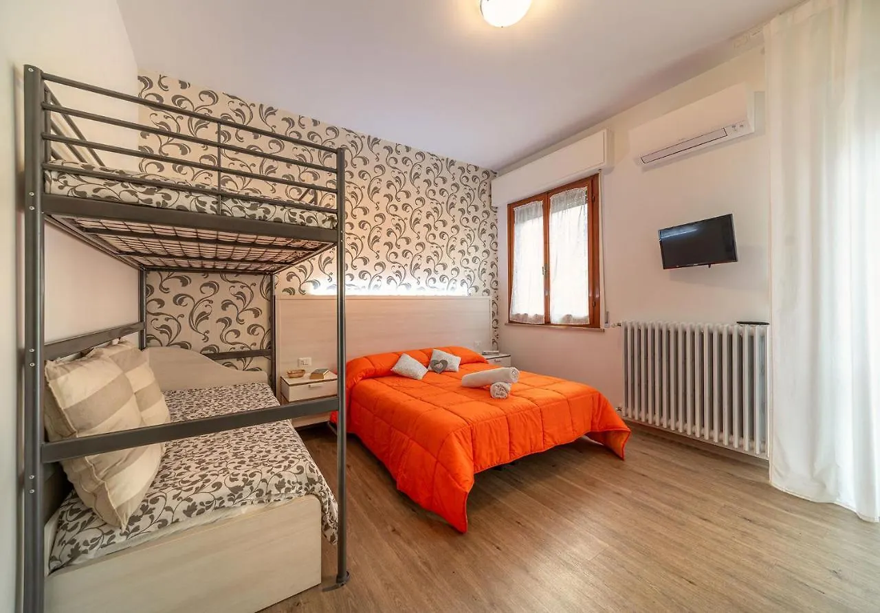 B&B Villa Montreux 리미니 0*,  이탈리아