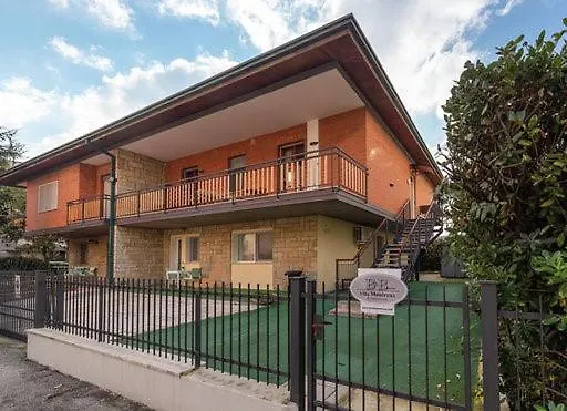 B&B Villa Montreux 리미니